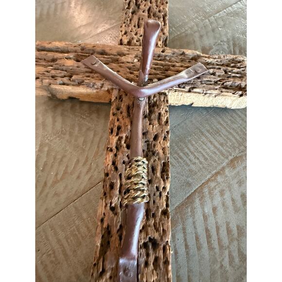 Vintage Brutalist Handmade Religious Metalware Cross 12.5"x8" Drift Wood - Picture 2 of 6